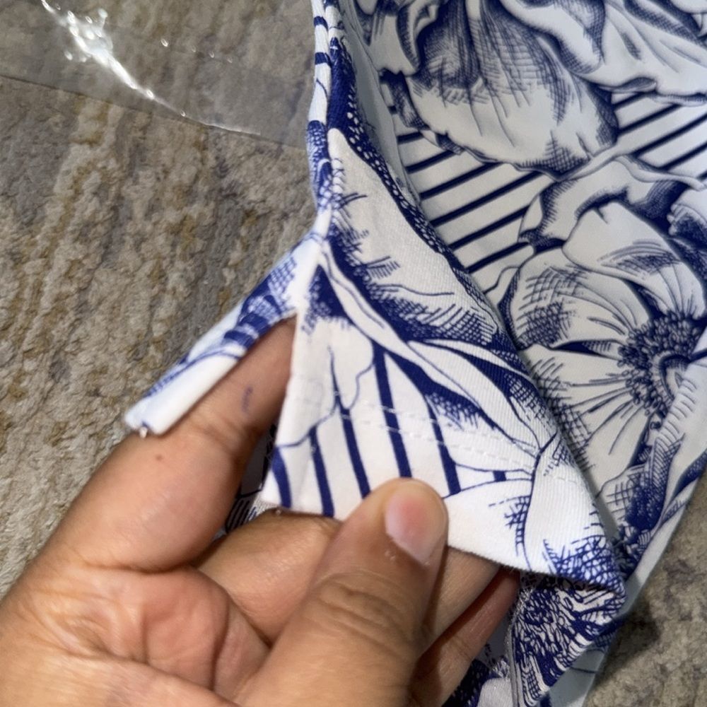 Women with Control Blue Floral Capri XXS NWT - Picture 4 of 9